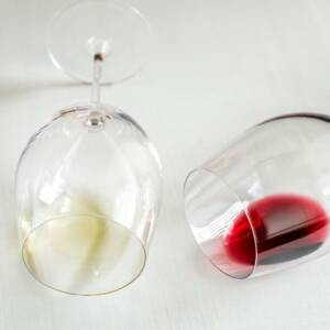 Vinos blanco y tinto